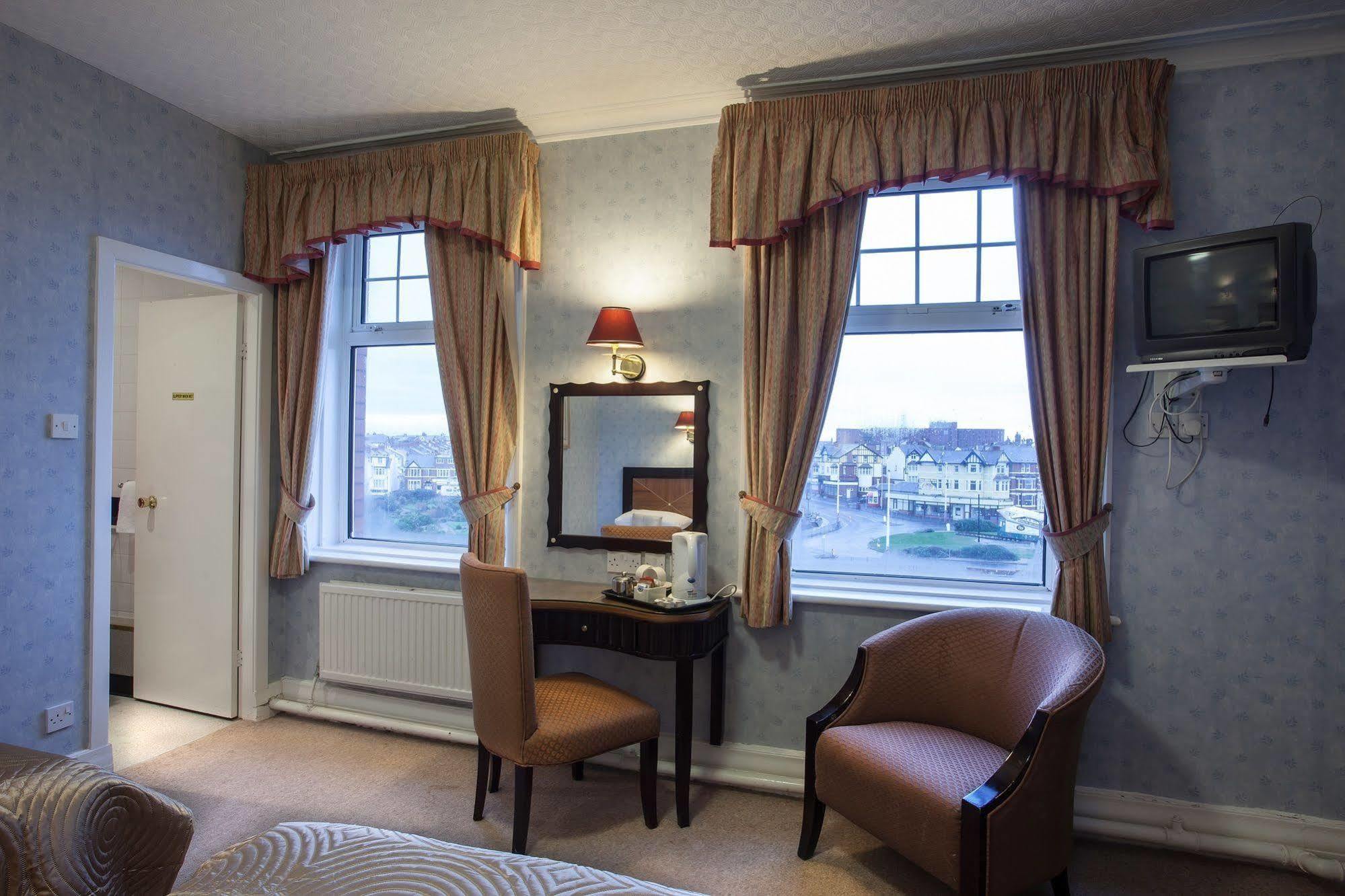 The Savoy (adults Only) Блэкпул